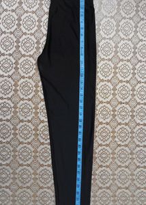 New GYM trouser For Girls Stylish And All Black