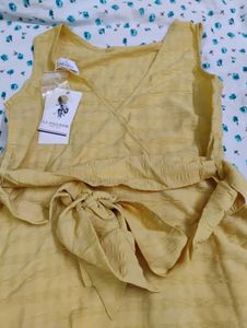Chic Yellow Button-Up Midi Dress