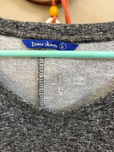Grey Marled Graphic Sweatshirt