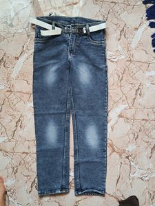 Stylish Acid Wash Jeans with Belt