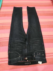 Tommy Hilfiger Dark Wash Jeans