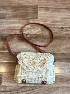 Chic Woven Crossbody Bag