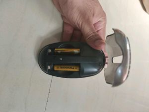 Duracell battery charger
