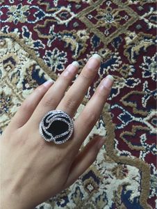 Elegant Black &amp; Silver Jewellery Set