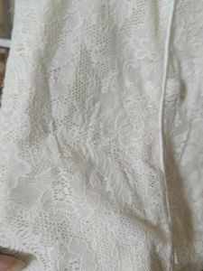 Elegant Lace Sleeveless Top