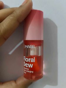 mars lip oil