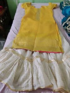 Yellow &amp; Gold Salwar Kameez