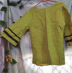 Elegant Yellow Kurta with Bow Sleeves
