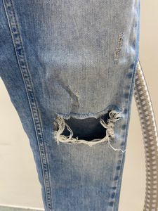 Light Wash Ripped Jeans