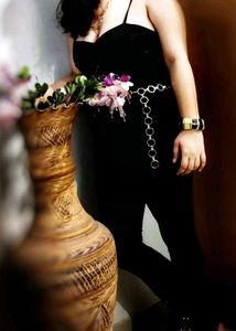 Chic Black Velvet sleeveless top