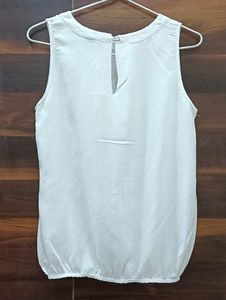 Hot 🔥 White Top