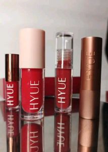 HYUE Red Lipstick Set