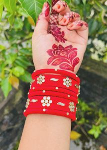 Red Embellished Bangles Kundan