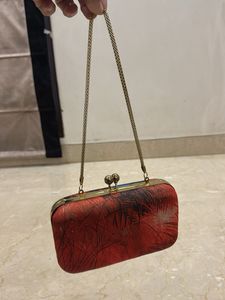 Radha Krishna Clutch
