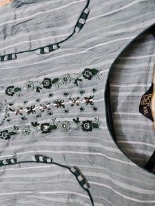 Elegant Striped Kurta with Embroidery