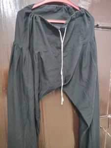 Black pant or salwar