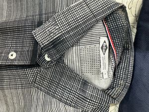 Men's Grey Plaid Button-Down Shirt