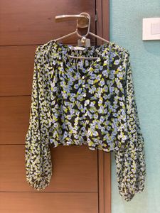 Floral Print Cropped Blouse