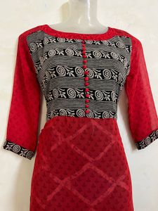 Red &amp; Black Printed long anarkali Kurta