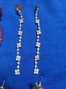 Sparkling Dangle 5 pices Earrings.