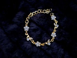 Flower Design Bracelet