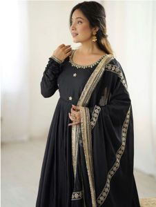 Elegant Black Embroidered Anarkali🧿👀