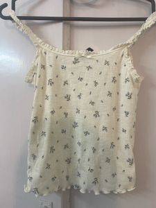 h&m lace trimmed floral cami top