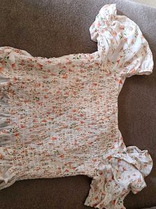 Floral Puff Sleeve Top