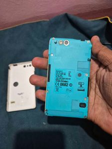 sony xperia go