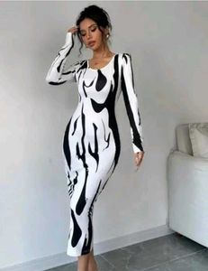 Stylish Flame Print Bodycon Dress