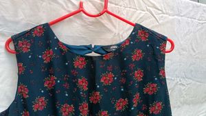 Foral Sleeveless Back Open Dress