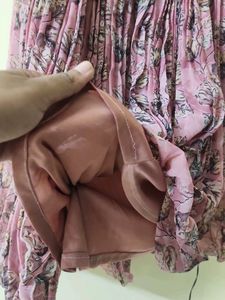 Pleated Floral Print Midi Skirt