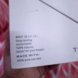 Tishya Kumud &amp; Nilgiri Soy Candle