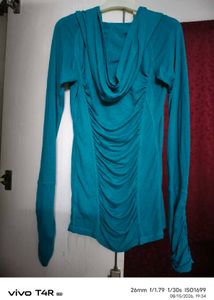 elegent top with floral neck and full sleeves