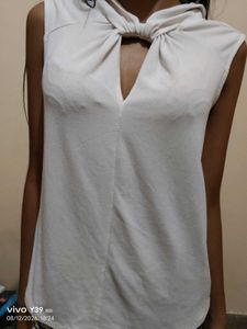 Elegant White Sleeveless Top