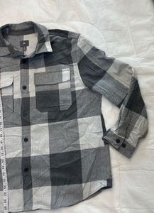 H&amp;M Men's Checkered Flannel Shirt