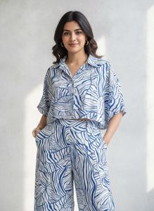 Blue & White Abstract Leaf Print Cropped Shirt