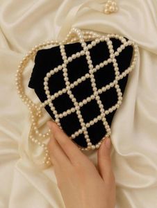 pearl polo black &amp; white bag