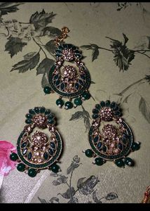 Stunning Emerald &amp; Gold Necklace Set