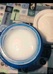 Plum Rice Water Niacinamide Gel Cream