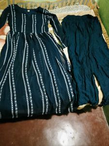 Elegant Teal Kurta Set with Striped Detail