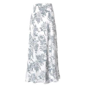 White long Skirt with grey roses and a slit