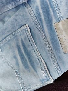 Lee Jeans