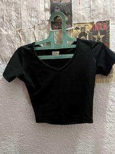 Chic Black V-Neck Crop Top