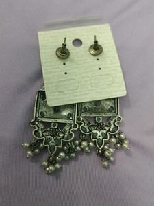 Stunning Teal Stone &amp; Pearl Earrings🤩