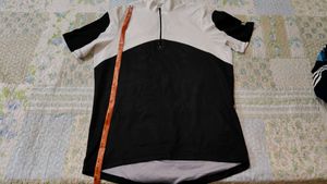 Men's Colorblock Quarter Zip T-Shirt