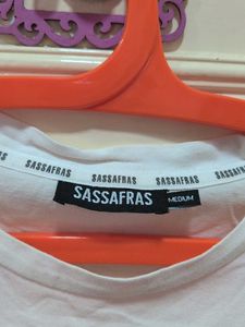 White "Be Happy" Graphic T-Shirt