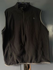 Quechua Decathlon Half  Black Fleece Vest