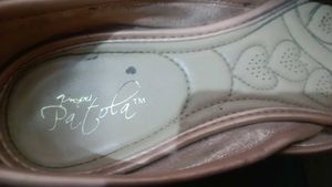 Trendy Women Rose Gold Embellished Bellies Comfort