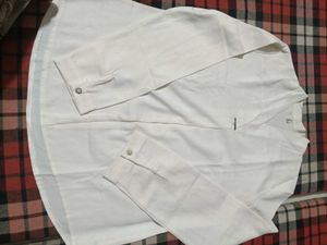 Chic White Long-Sleeve top